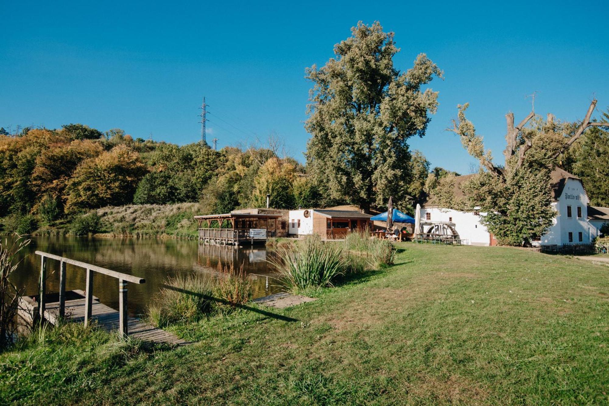 Porcuv Mlyn Hotel Bykovice Exterior foto